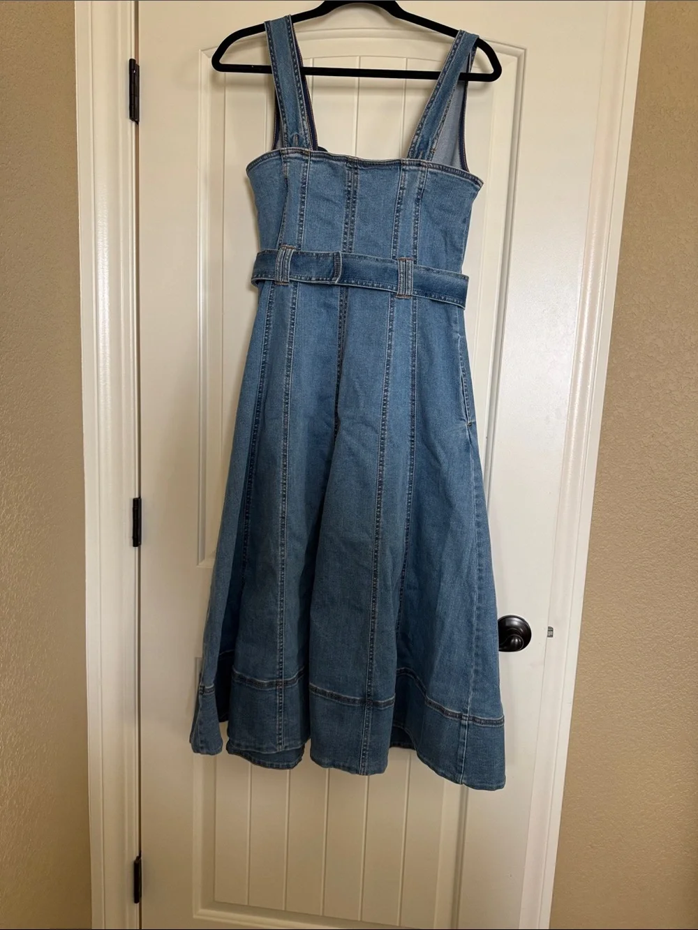 House of Harlow 1960 Light Blue Denim Dress with Gold Button - Picture 3 of 3